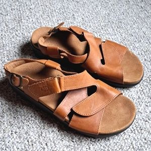 SAS Huggy All Day Comfort sandal in caramel leather sz8